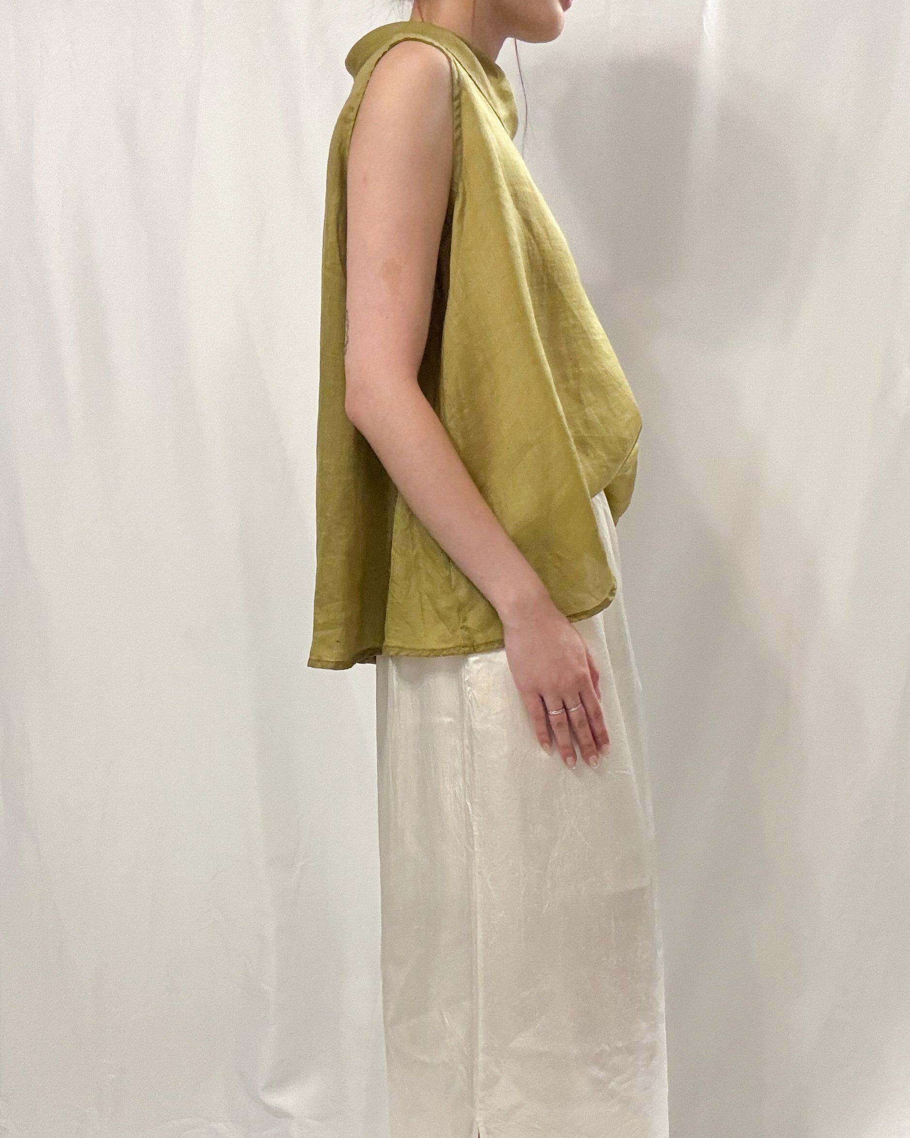 超靚色！ Sheer Ramie Rounded-Collar Blouse 匙羹領苧麻傘形背心