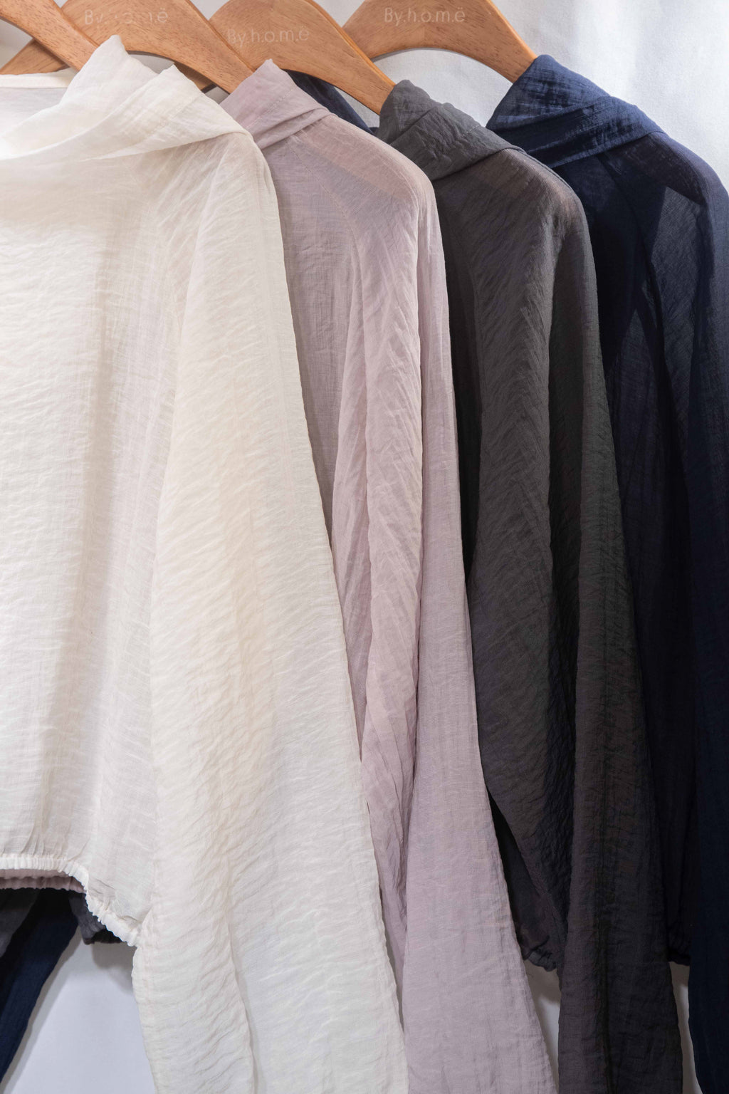 店主自留！冷氣必備 Sheer Structured Hooded Windbreaker 靚色透感hoodie型防曬外大套