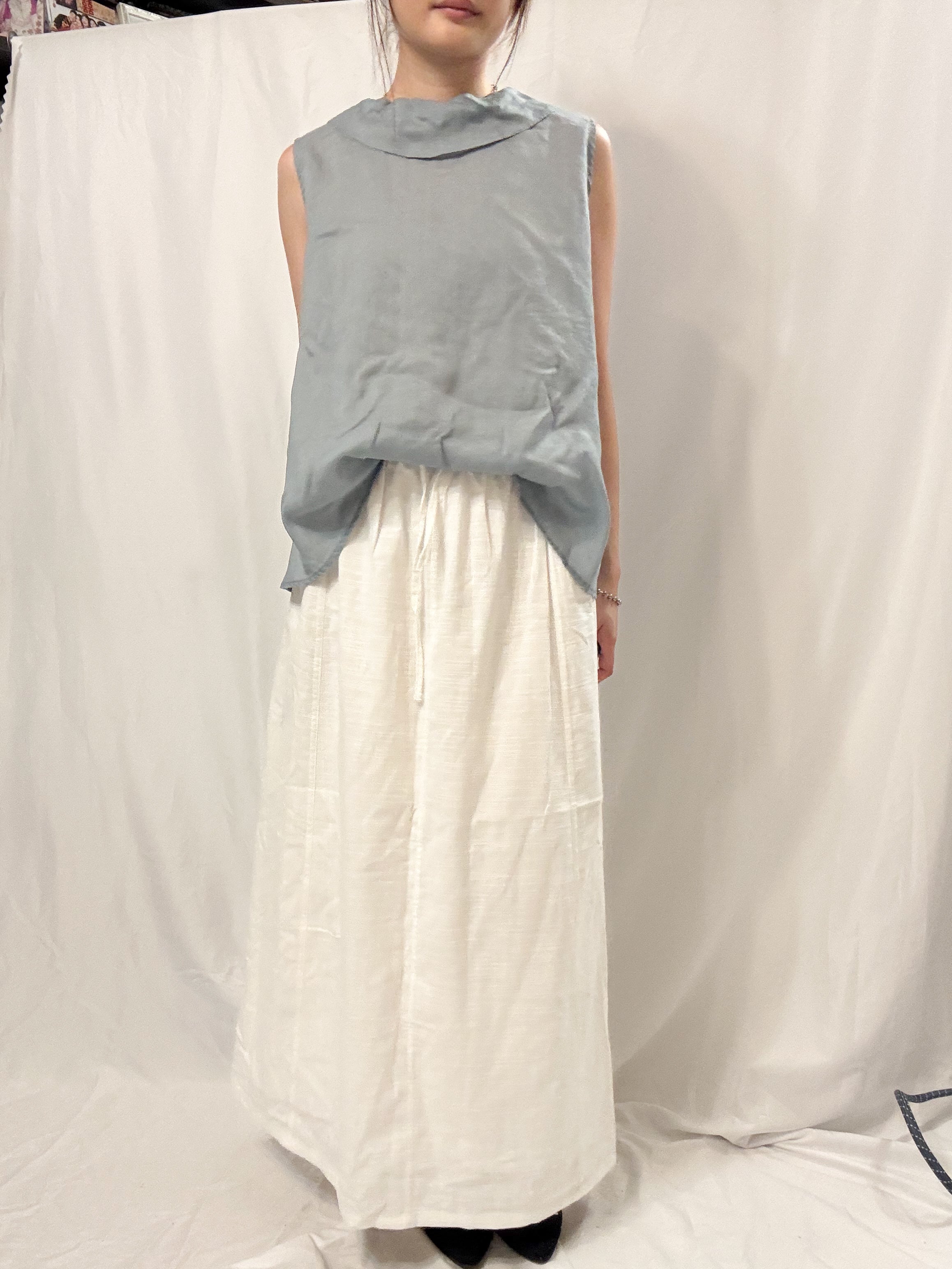 超靚色！ Sheer Ramie Rounded-Collar Blouse 匙羹領苧麻傘形背心