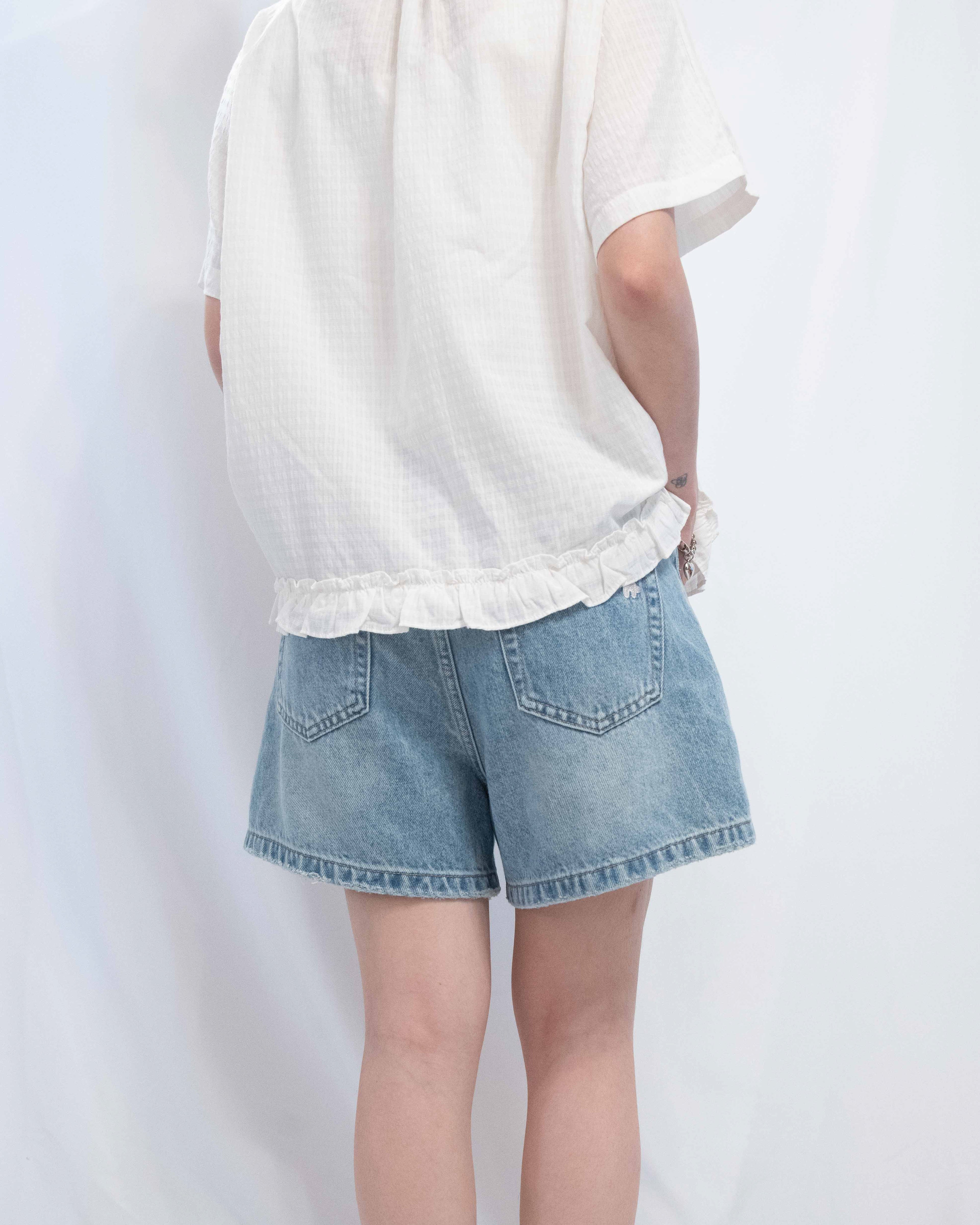 Ripple Hem V-Neck Blouse 荷葉邊下擺輕薄棉質短䄂上衣