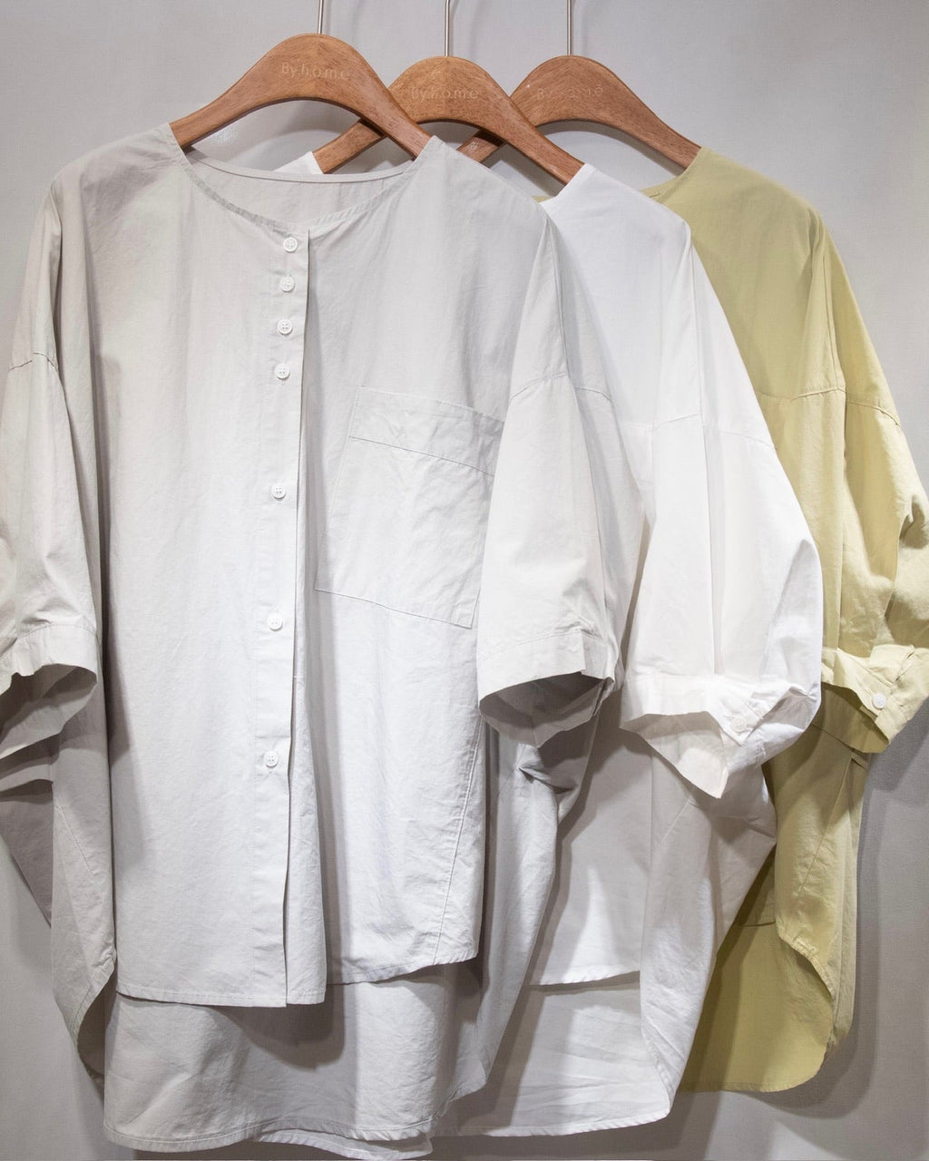 Voluminous Shirt 輕薄棉質圓領恤衫