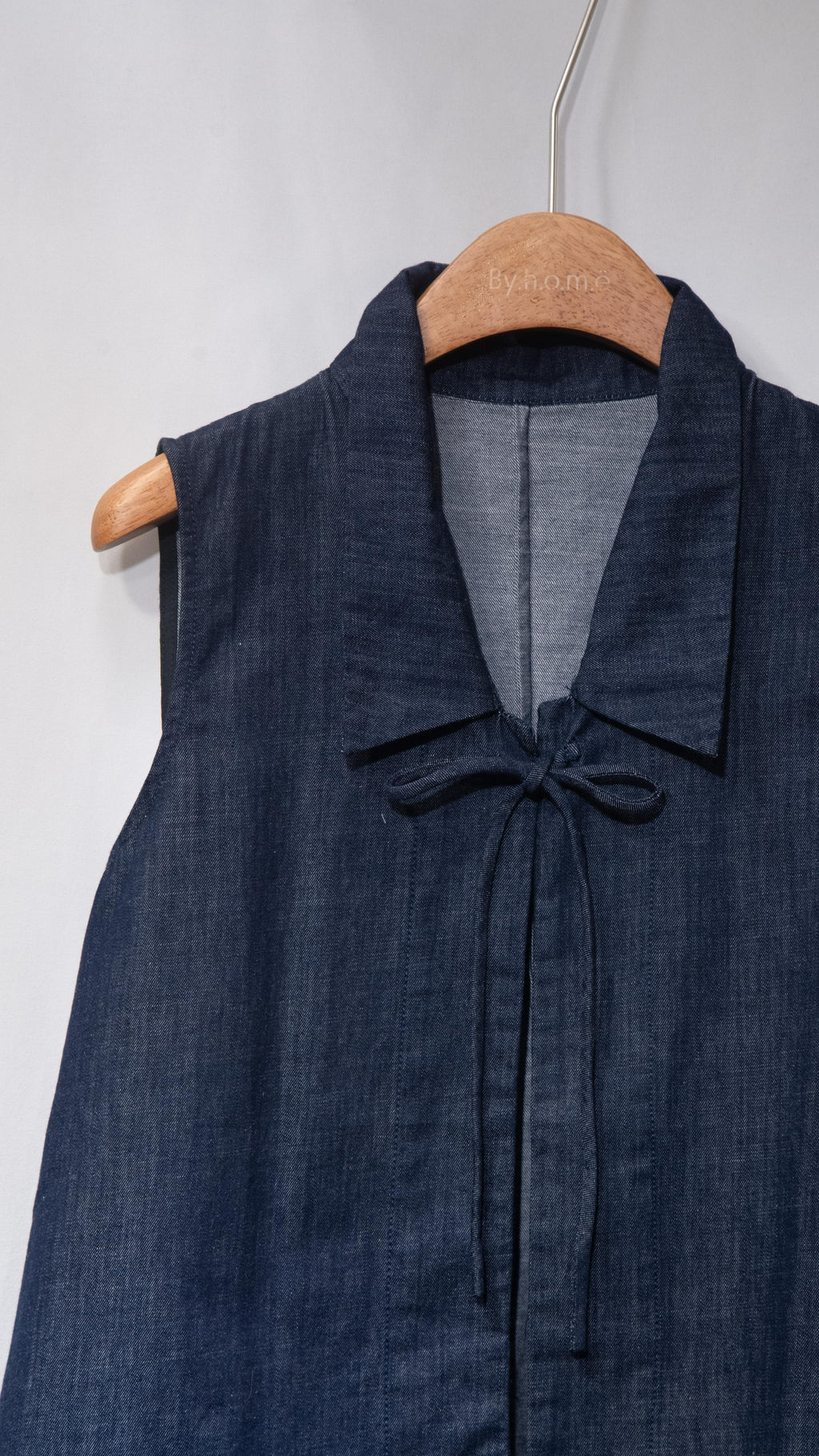 Front-Tie Denim Vest 反領牛仔背心馬甲