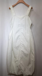 Off-White Crisp Pinafore Dress 爽爽料工裝連身裙（背後可調節闊度）