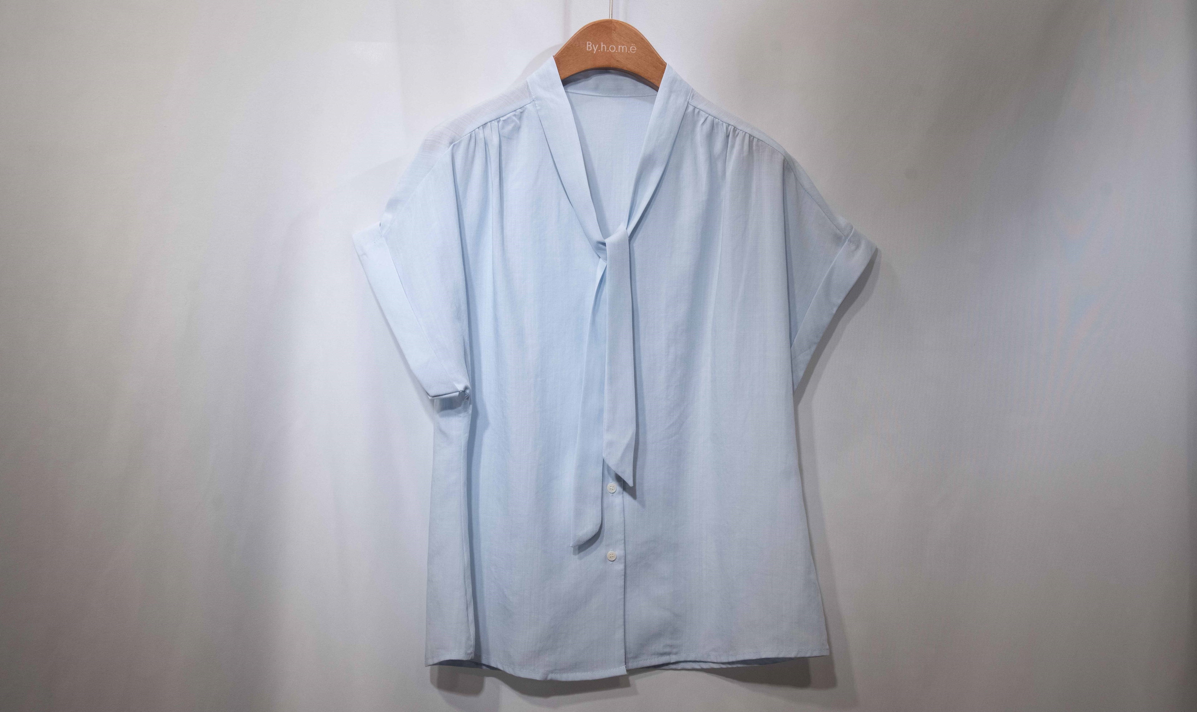 V-Neck Front-Tie Blouse V領棉質恤衫