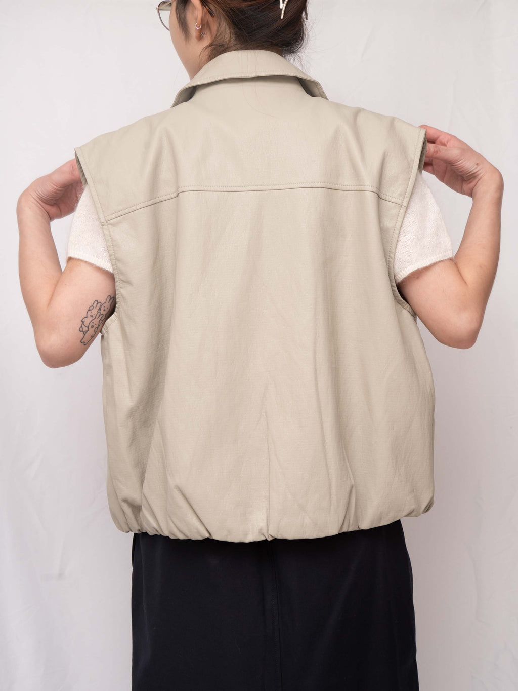 Luxe Vegan Leather Collared Gathered Vest 蛋白皮反領馬甲
