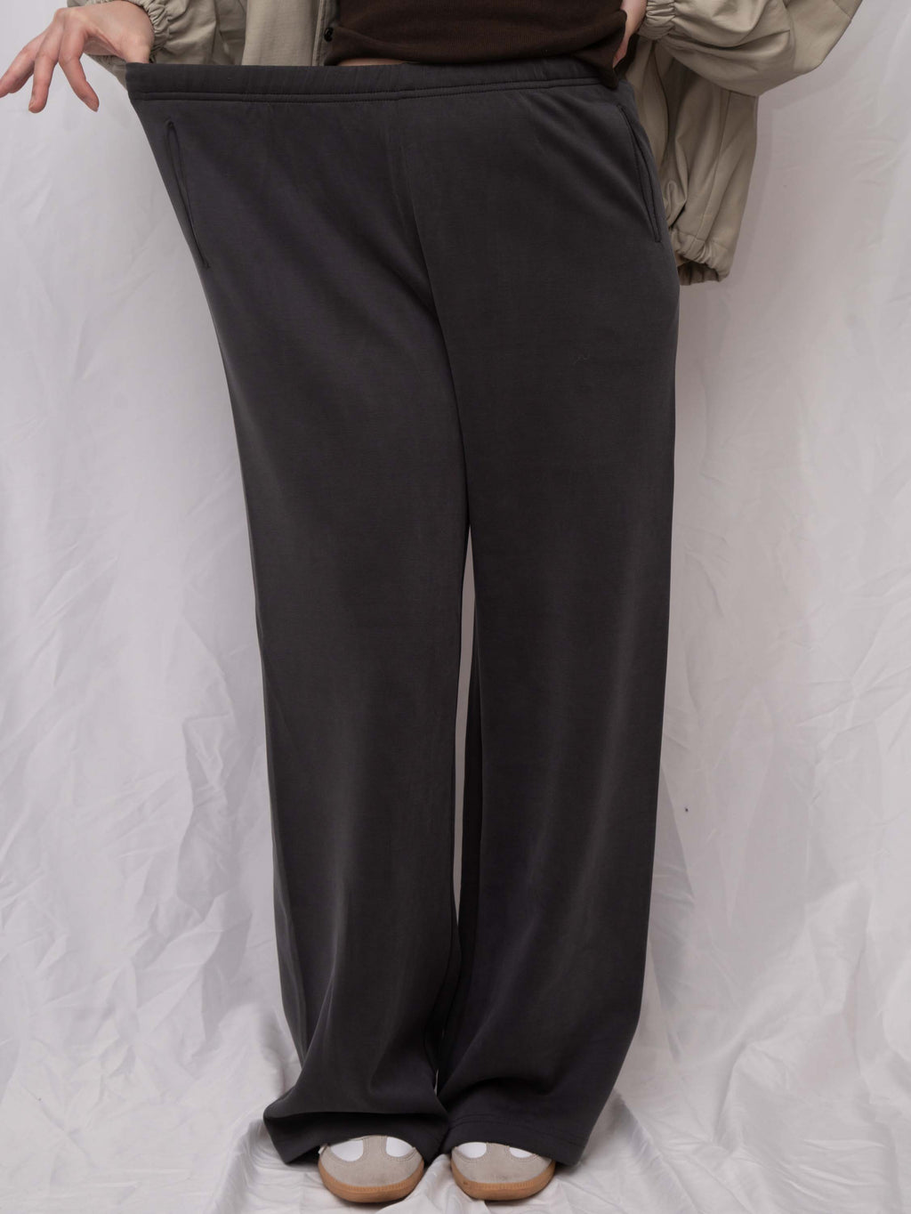 Silky Cupro Straight-Leg Comfy Pant