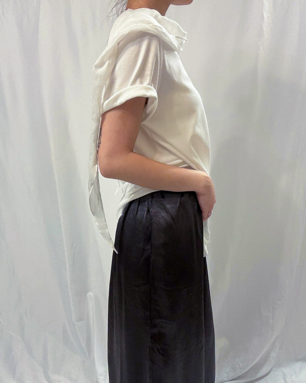 Pima Cotton Draped Scarf-Neck Tee 棉紗匙羹領天絲棉Tee
