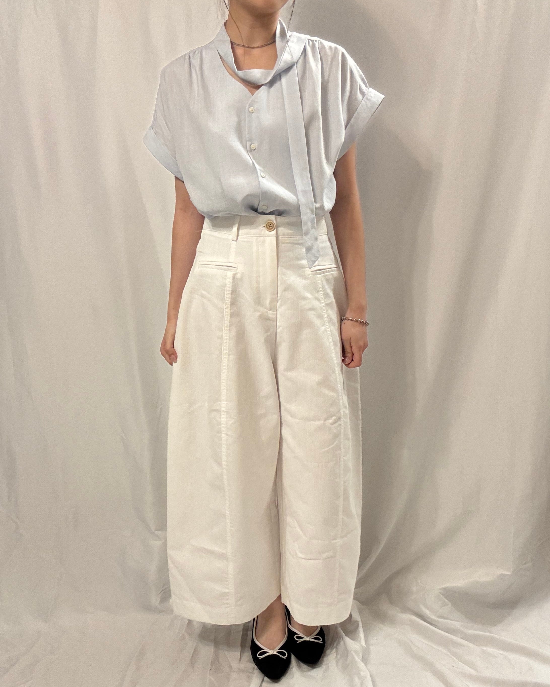 V-Neck Front-Tie Blouse V領棉質恤衫