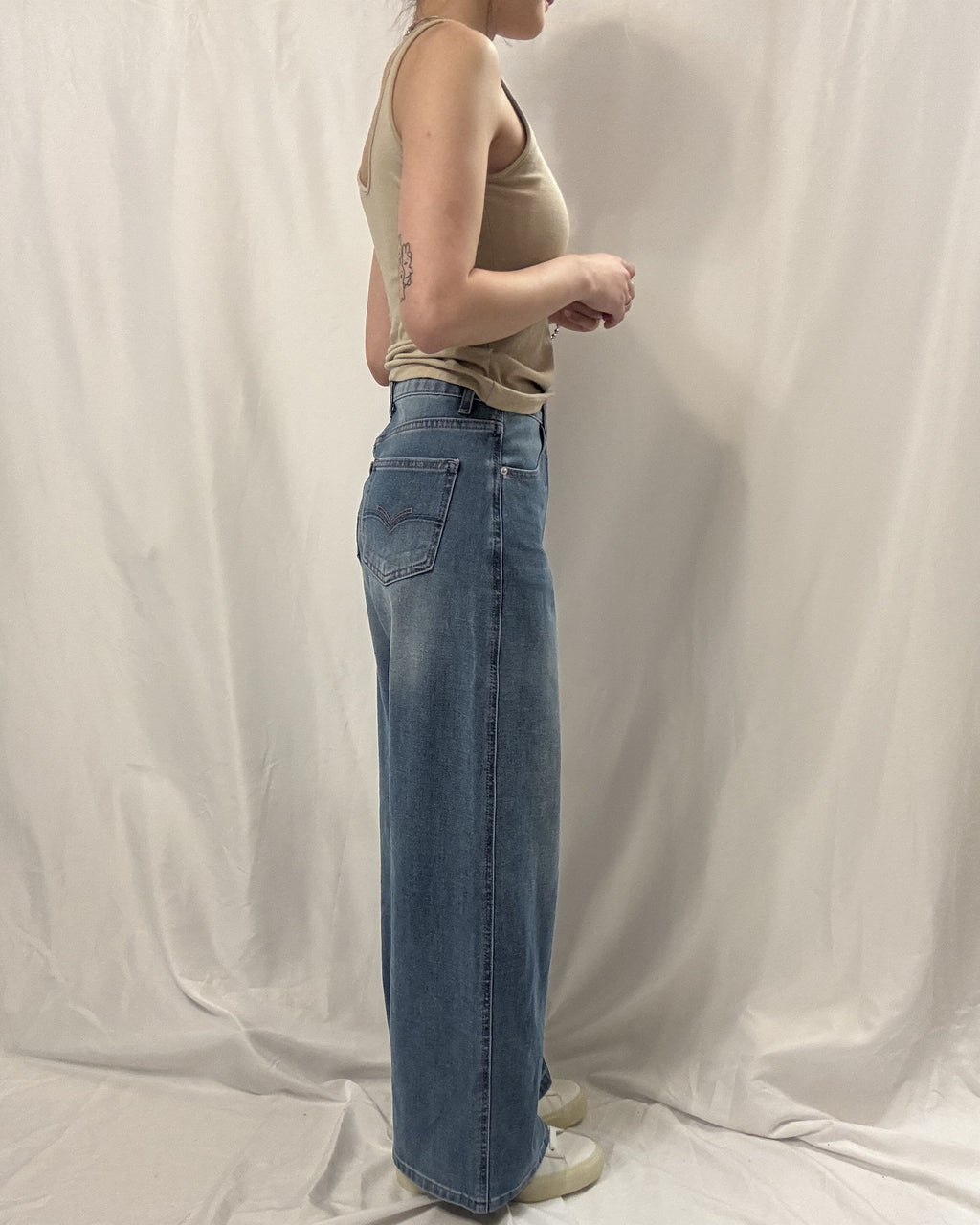 推!! Wide-Leg Jeans 闊直牛仔
