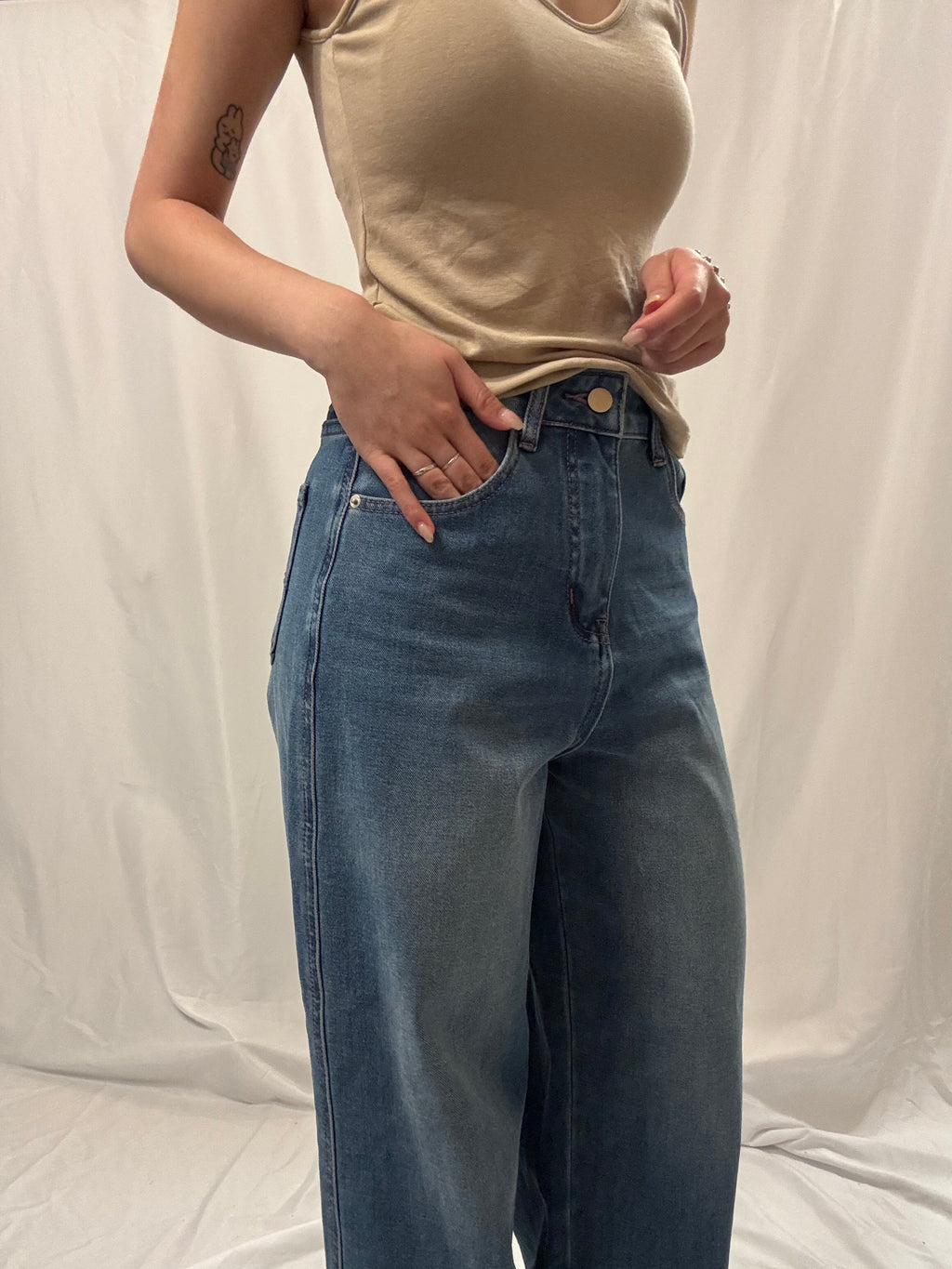 推!! Wide-Leg Jeans 闊直牛仔