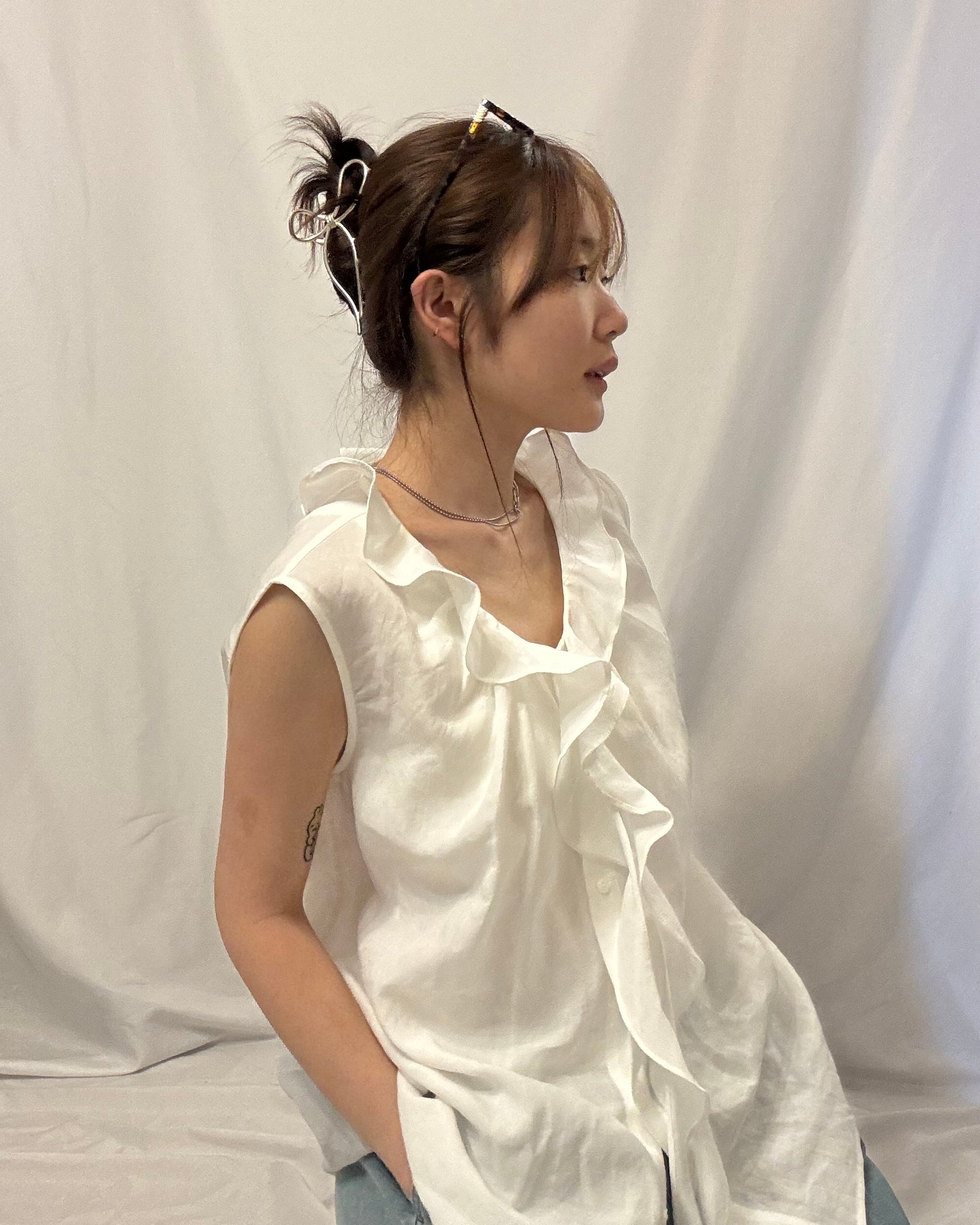 Cascading Frill Sleeveless Top 細波浪領麻質恤衫